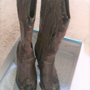 Brown Fioretta-zip up boots
